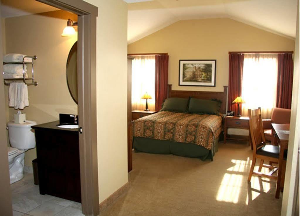 The Red Mill Inn Baldwinsville Esterno foto